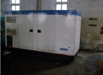 西乡塘康明斯150kw大型柴油二手发电机组